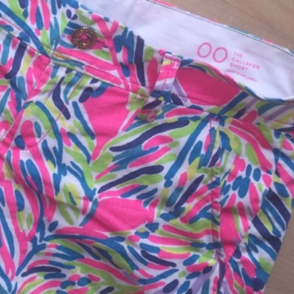 Lilly Pulitzer Callahan Shorts - Picture 2 of 3